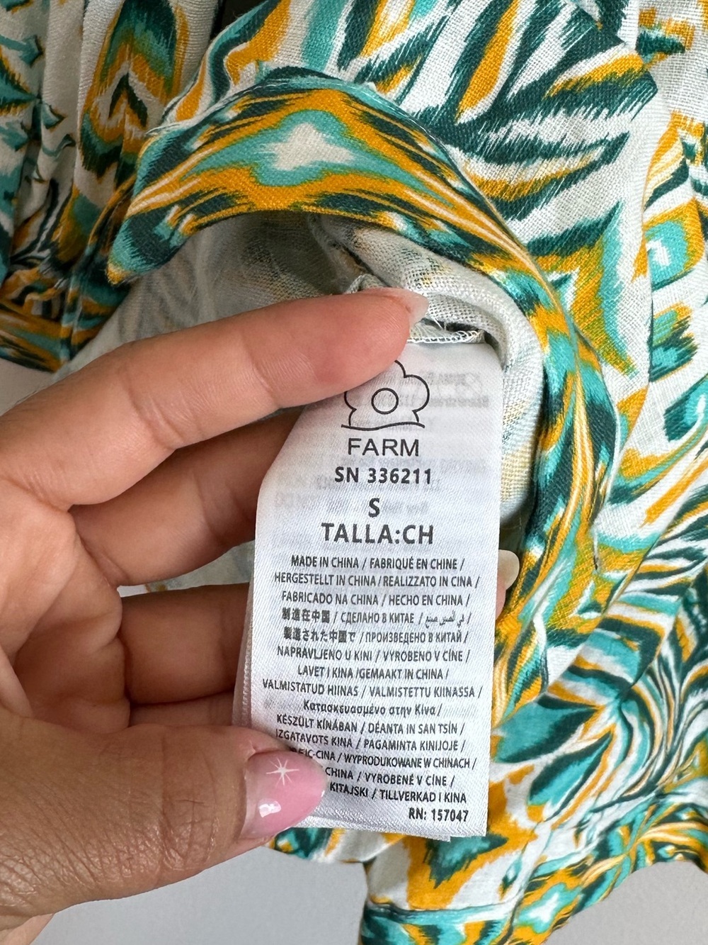 NWOT Farm Rio Tropical Tapestry Playsuit Romper Linen Size S - Picture 8 of 10